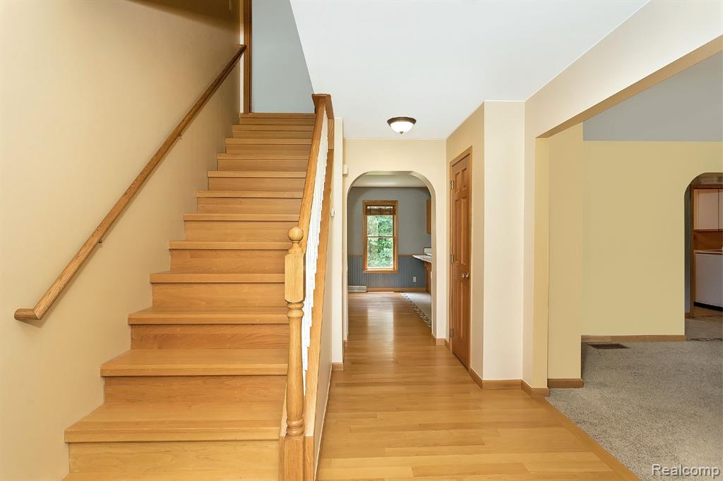 7653 Chase Lake Road Fowlerville, MI 48836 - Photo 5 of 52