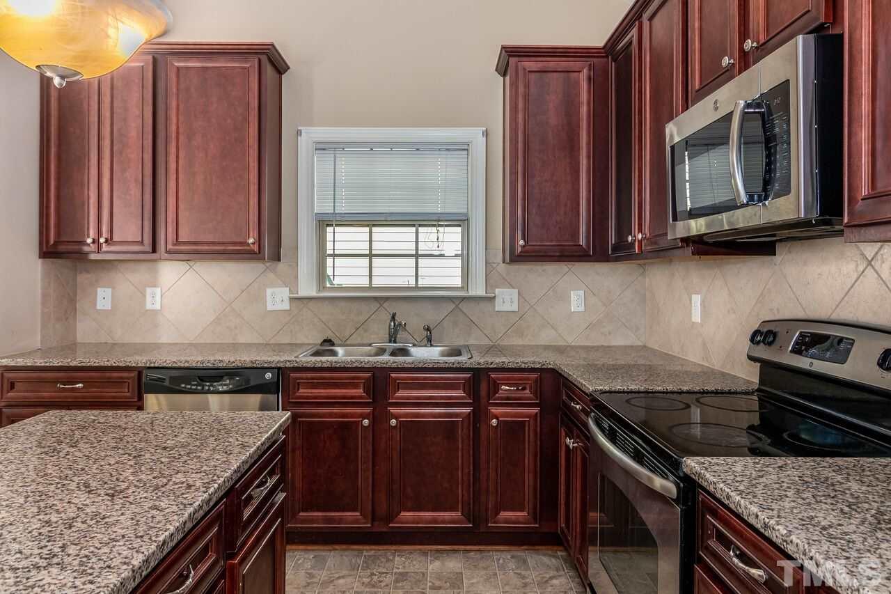 48 Dexter Ridge Angier, NC 27501 - Photo 9 of 30 Gallery Image 9