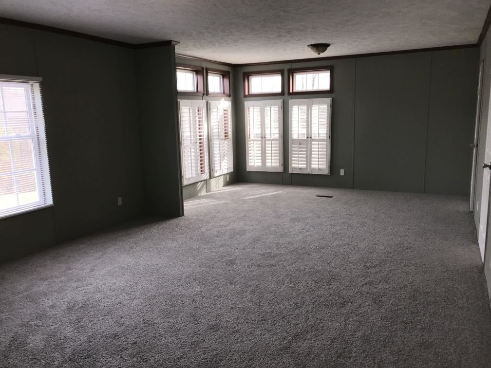 157 Buckner Road Philadelphia, TN 37846 - Photo 16 of 30 an empty room with windows