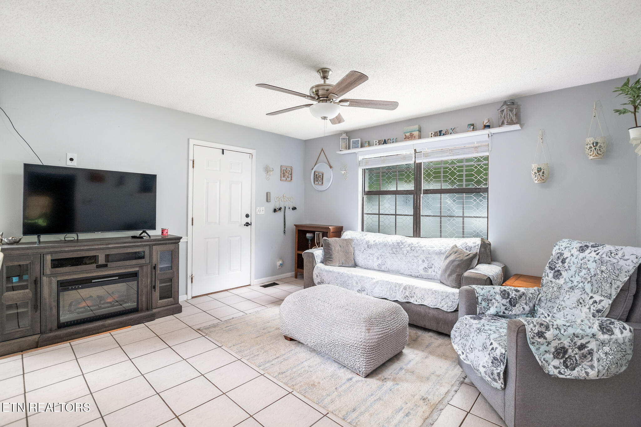 335 Booker Road Maynardville, TN 37807 - Photo 11 of 43 Living Room
