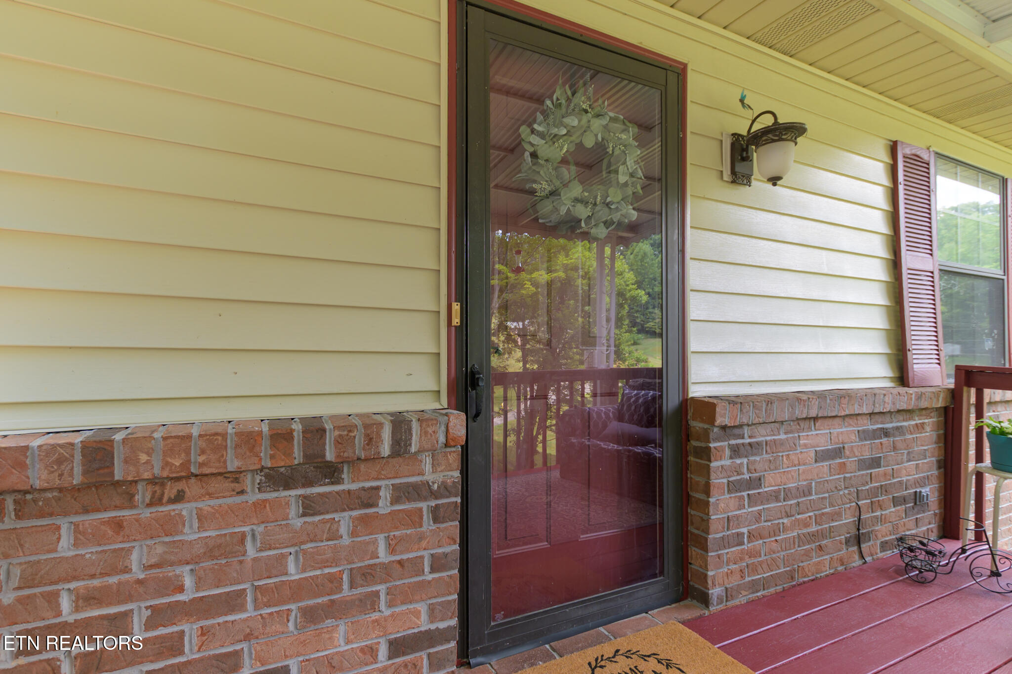 335 Booker Road Maynardville, TN 37807 - Photo 4 of 43 Welcoming Front door