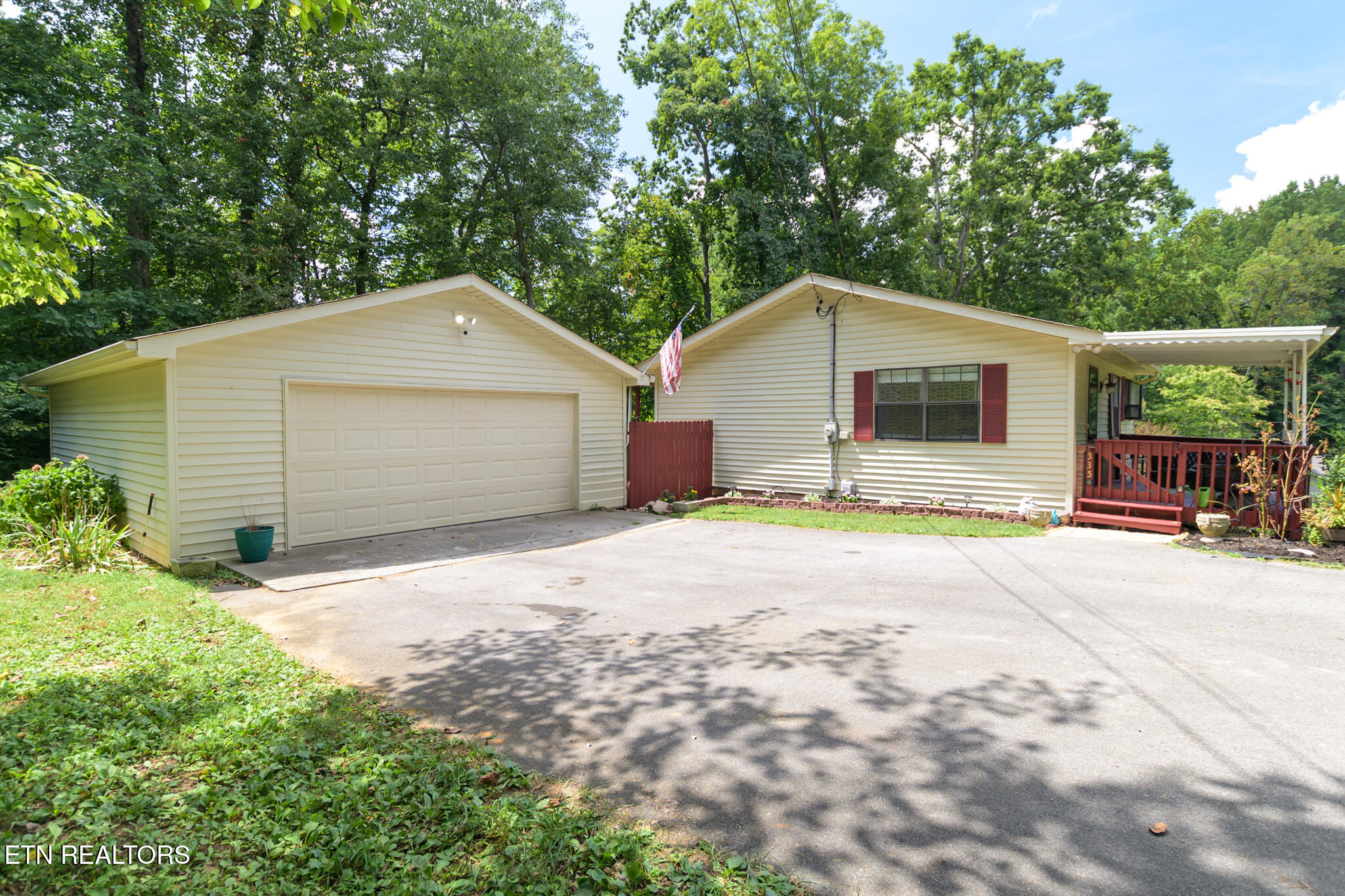 335 Booker Road Maynardville, TN 37807 - Photo 8 of 43 Ample parking