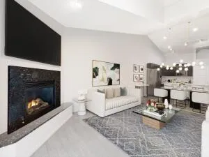 $484,900 | 1936 Ravenswood Lane, Manitowoc, WI 54220