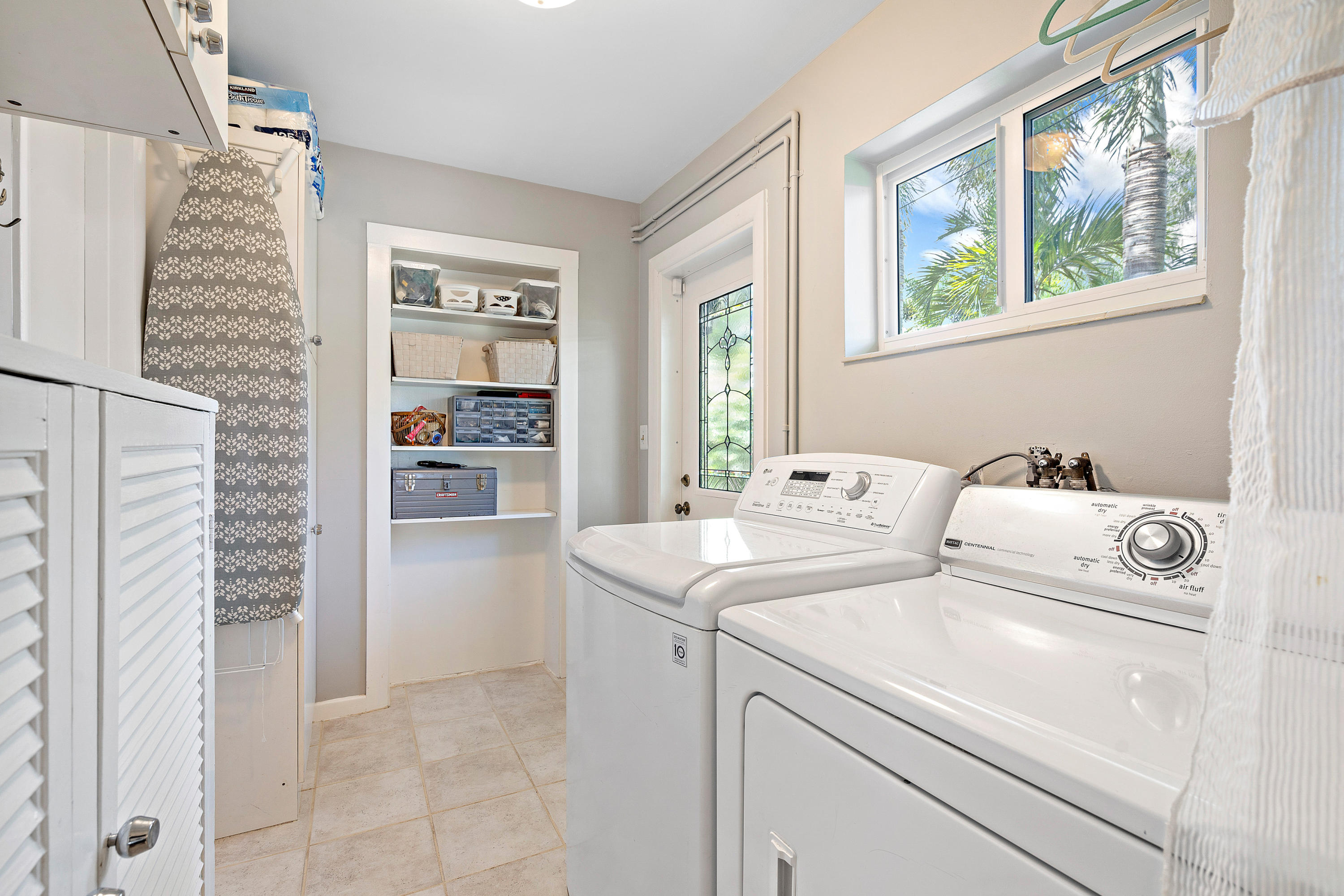 1101 Northwest 3rd Avenue Boca Raton, FL 33432 - Photo 21 of 27 Laundry Room
