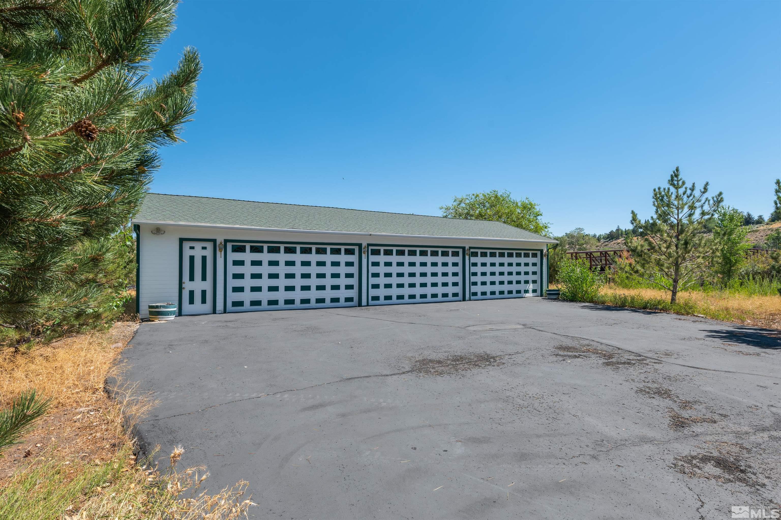 6500 Stagg Lane Reno, NV 89523 - Photo 6 of 24 a view of a garden