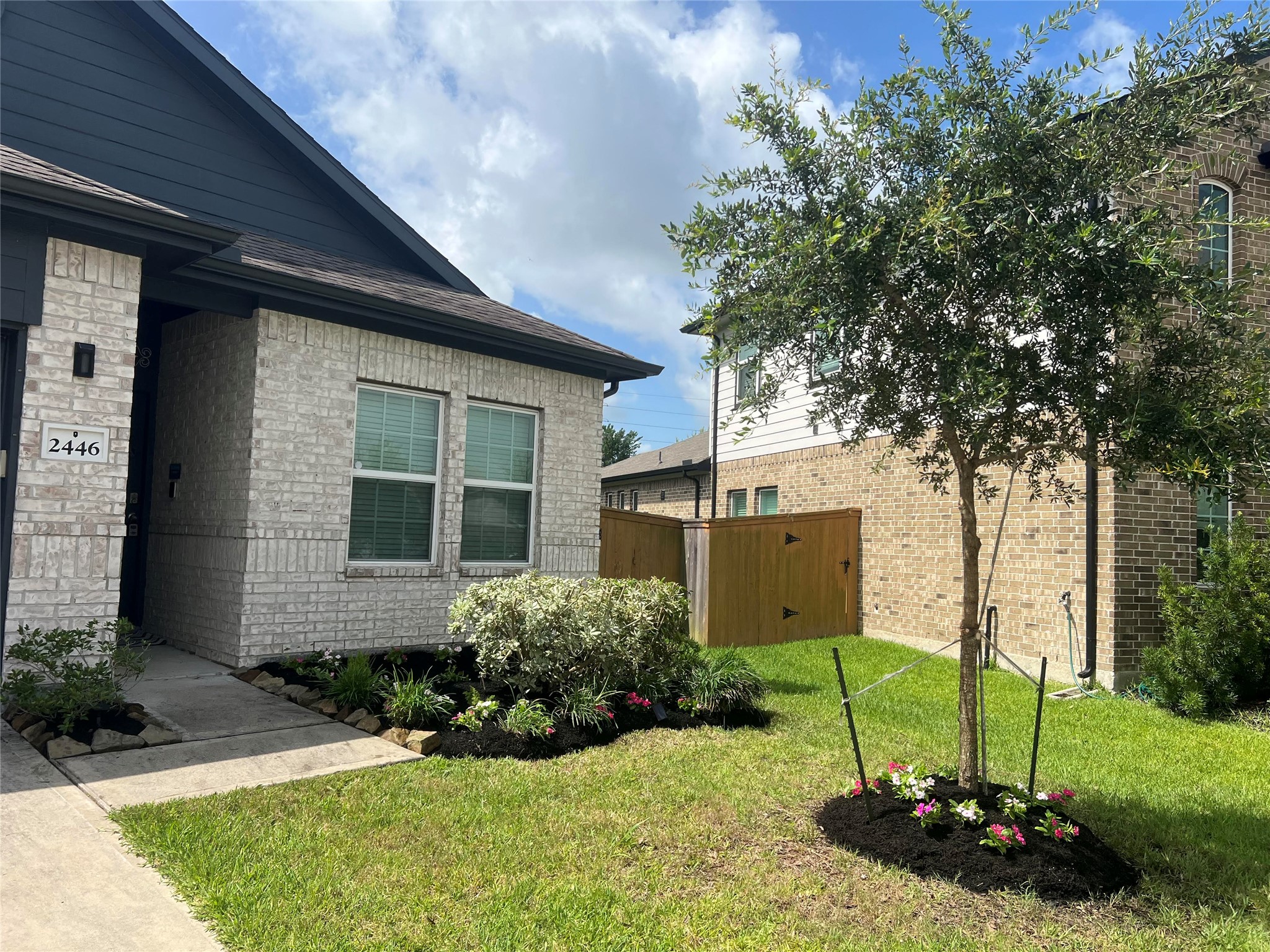 2446 Palisade Crst Drive Rosharon, TX 77583 - Photo 2 of 30