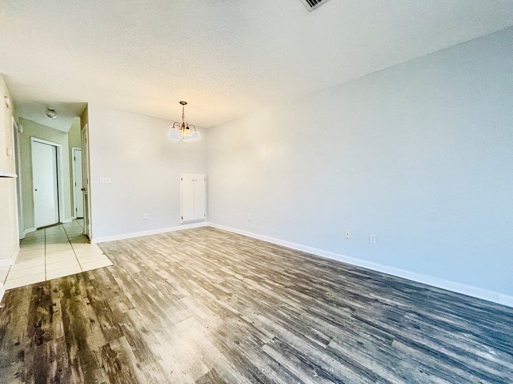 105 South Spring View Drive Enterprise, AL 36330 - Photo 2 of 12 Gallery Image 2
