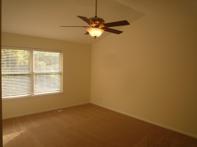 240 Ridge Road North Aurora, IL 60542 - Photo 10 of 22