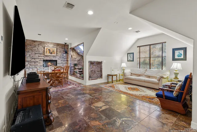 $1,550,000 | 8040 Rolling Acres Trail, Fair Oaks Ranch, TX 78015