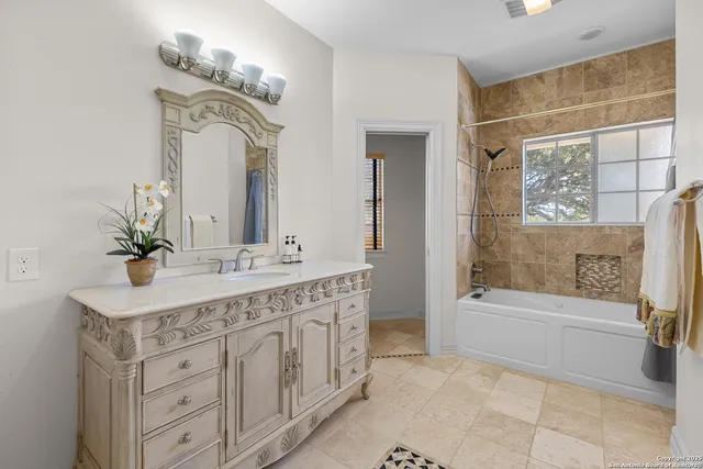 $1,550,000 | 8040 Rolling Acres Trail, Fair Oaks Ranch, TX 78015