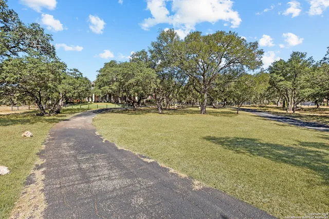 $1,550,000 | 8040 Rolling Acres Trail, Fair Oaks Ranch, TX 78015