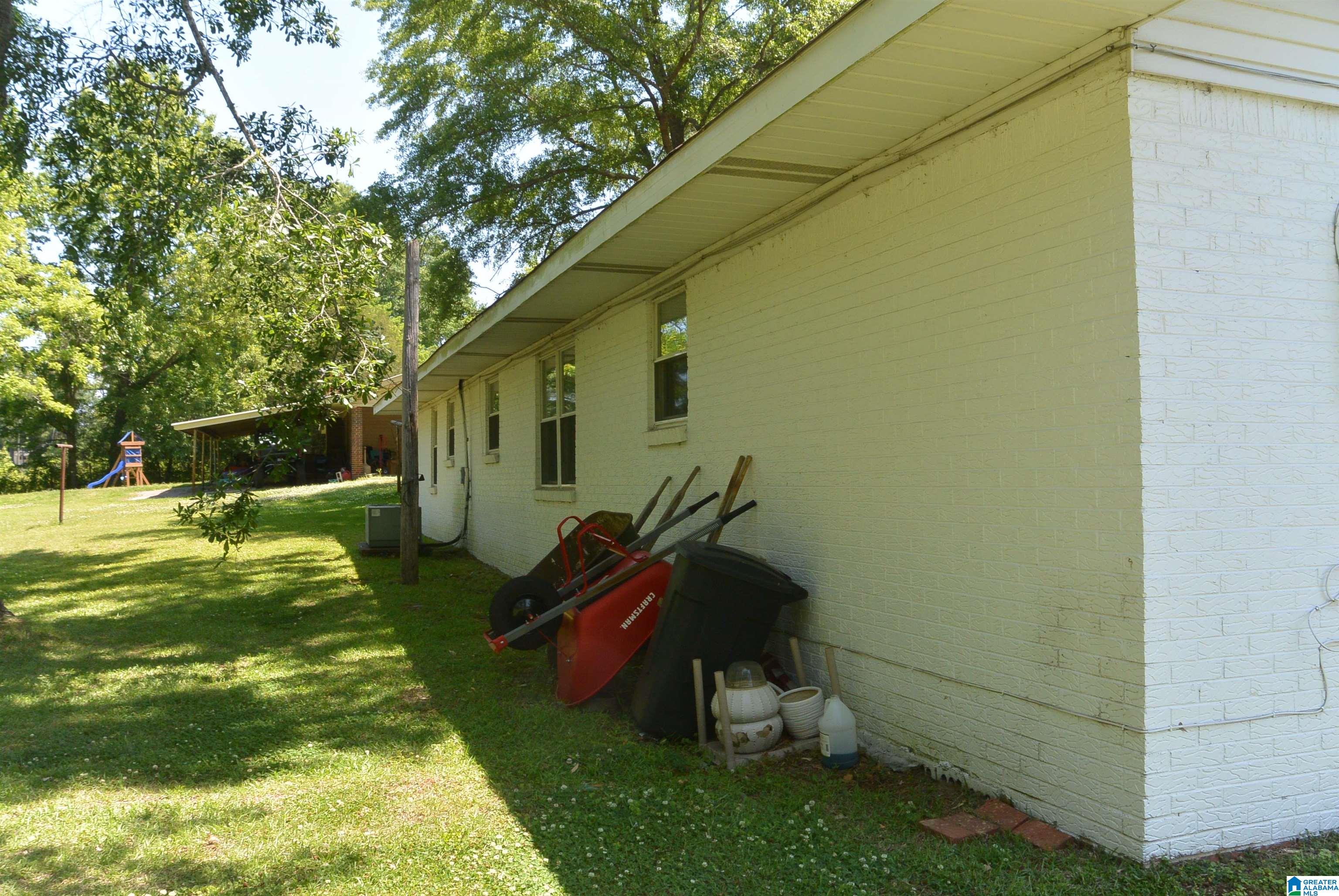 7 Murphy Avenue Brent, AL 35034 - Photo 3 of 19