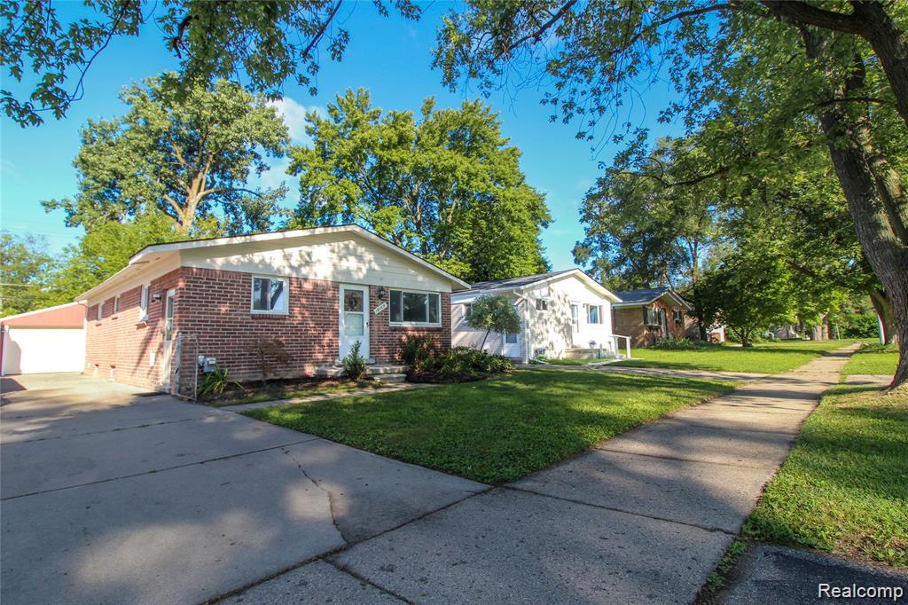 19169 Inkster Road Livonia, MI 48152 - Photo 2 of 29