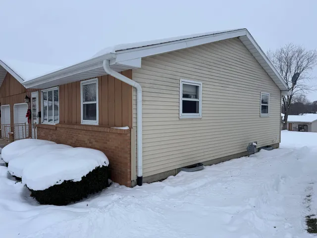 $185,000 | 2715 6th Avenue, Monroe, WI 53566