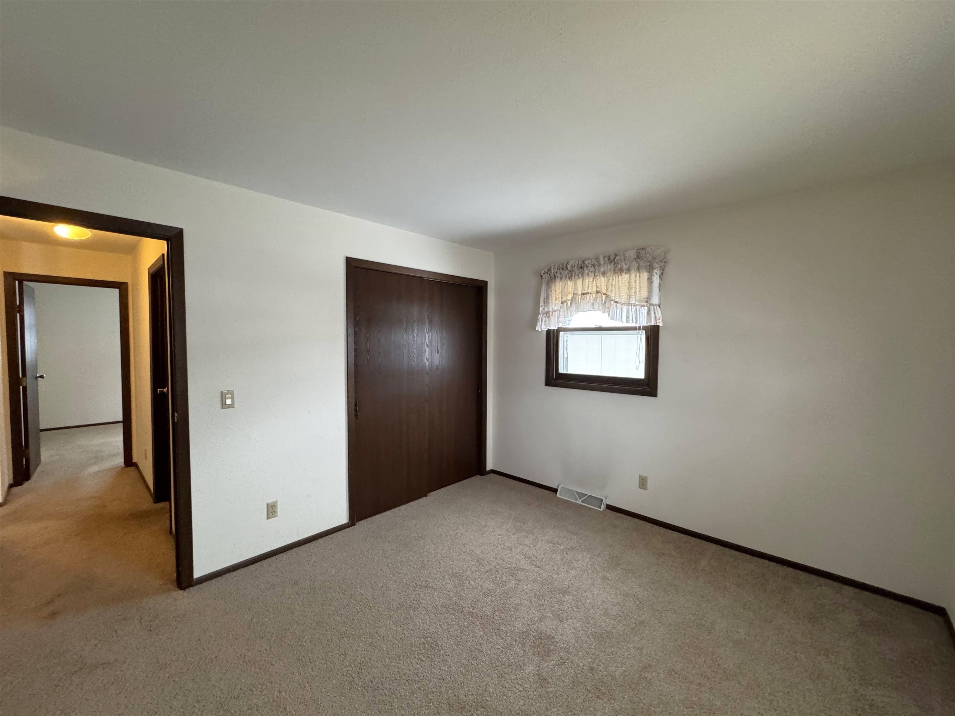 2715 6th Avenue Monroe, WI 53566 - Photo 22 of 32