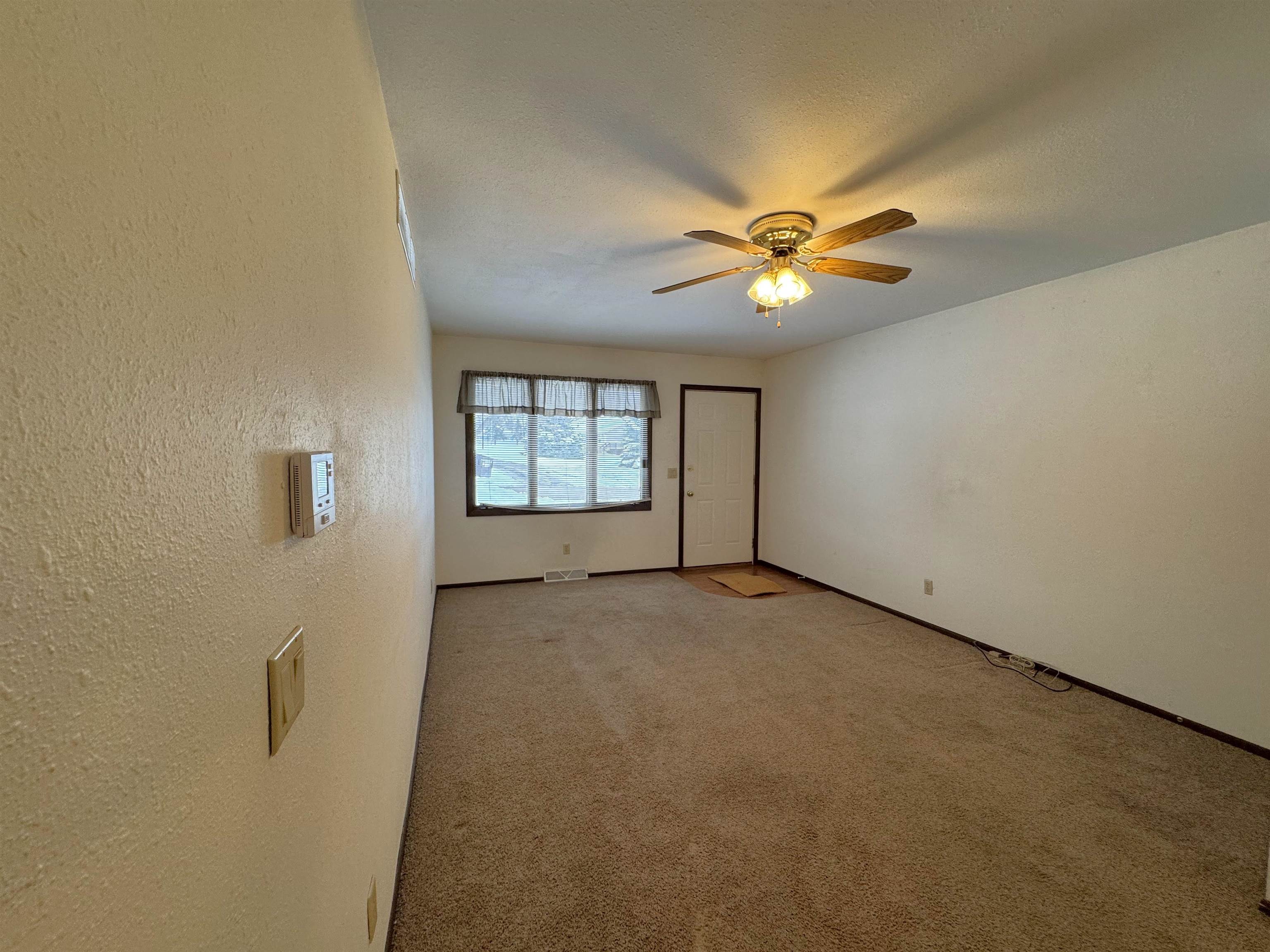 2715 6th Avenue Monroe, WI 53566 - Photo 5 of 32