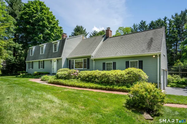 $599,900 | 290 Old Farms Road, Simsbury, CT 06070