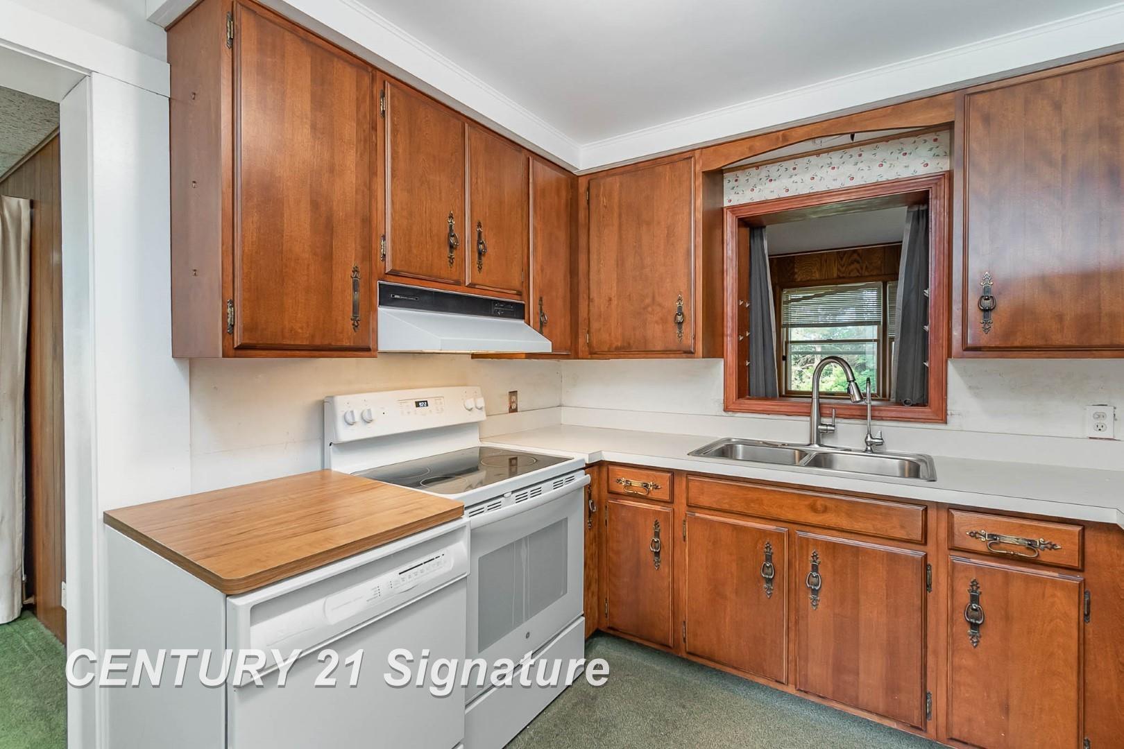 2900 Thayer Road Freeland, MI 48623 - Photo 10 of 25