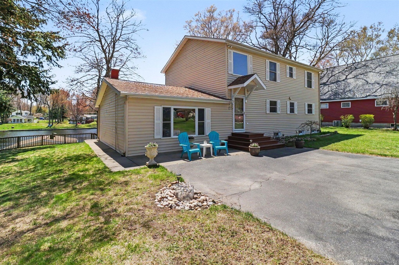 6875 West Illinois Road Ludington, MI 49431 - Photo 6 of 38