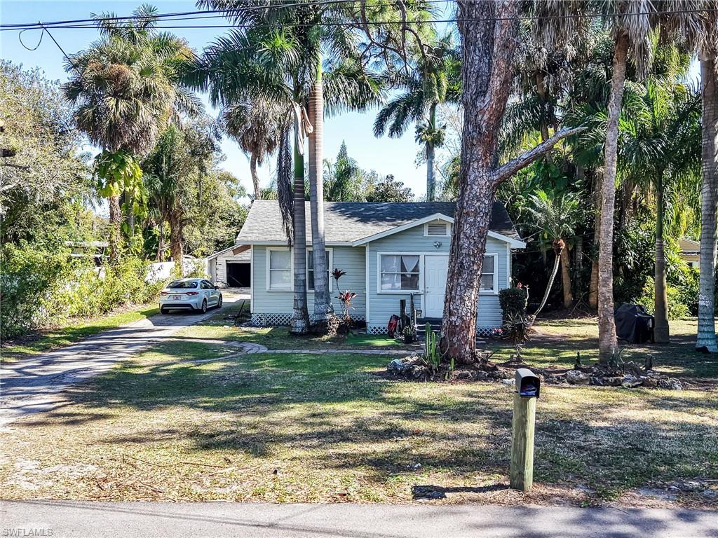 1132 River Road North Fort Myers, FL 33903 - Photo 3 of 32