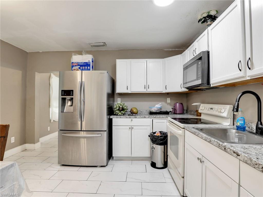 1132 River Road North Fort Myers, FL 33903 - Photo 8 of 32