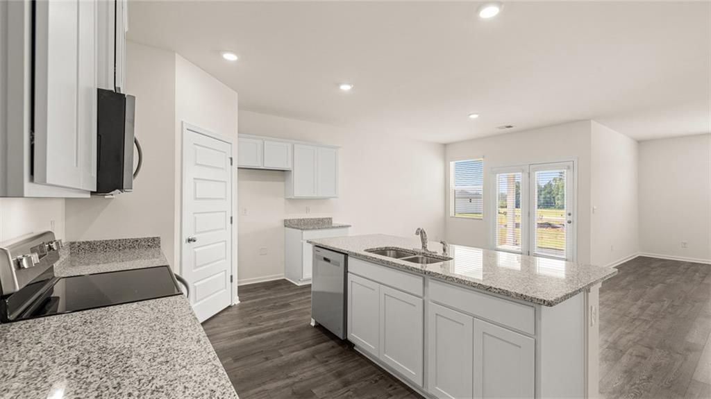 339 Friendship Oak Way Hampton, GA 30228 - Photo 5 of 29