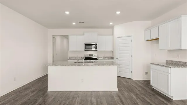 $343,875 | 339 Friendship Oak Way, Hampton, GA 30228