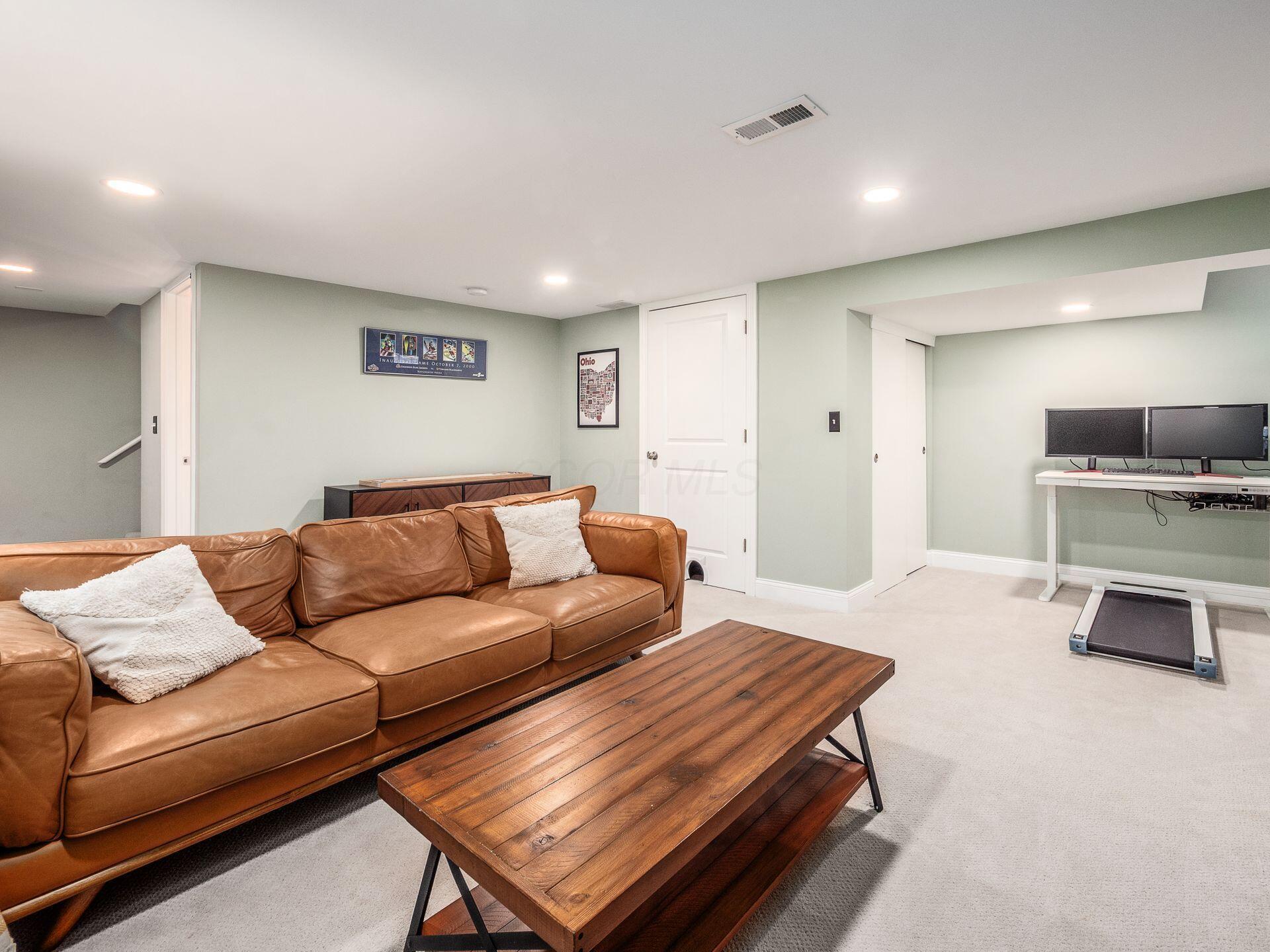 2441 Fishinger Road Columbus, OH 43221 - Photo 30 of 40 30 Base