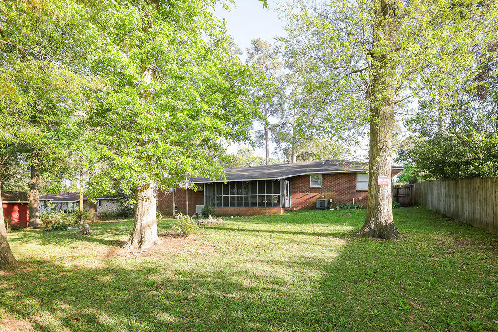2533 Richmond Hill Road Augusta, GA 30906 - Photo 32 of 38 Large Fenced-in Bakyard