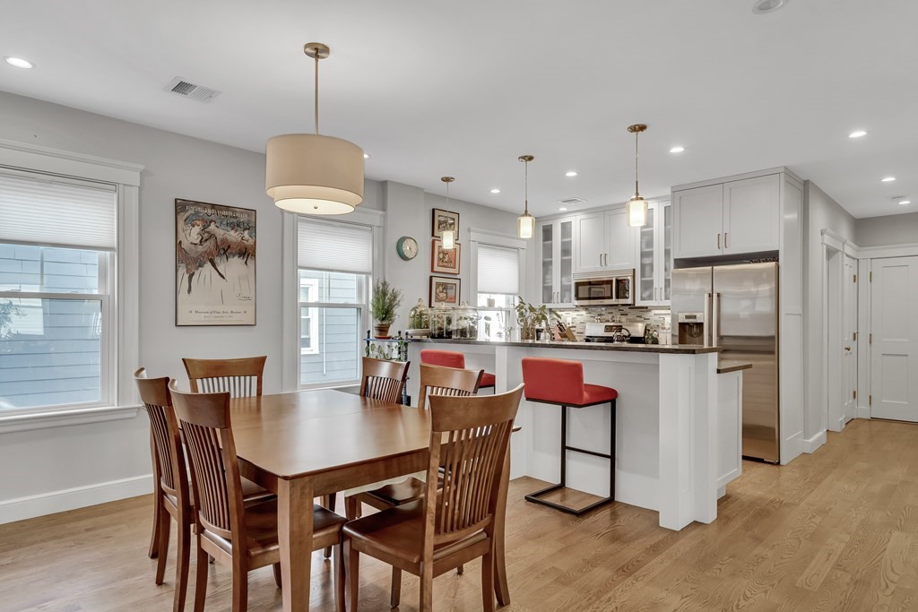 26 Park Road, Unit 1 Belmont, MA 02478 - Photo 7 of 22 Gallery Image 7