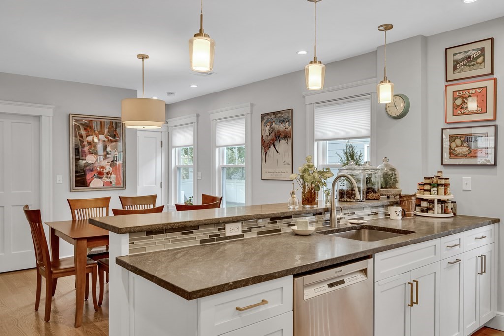 26 Park Road, Unit 1 Belmont, MA 02478 - Photo 10 of 22 Gallery Image 10