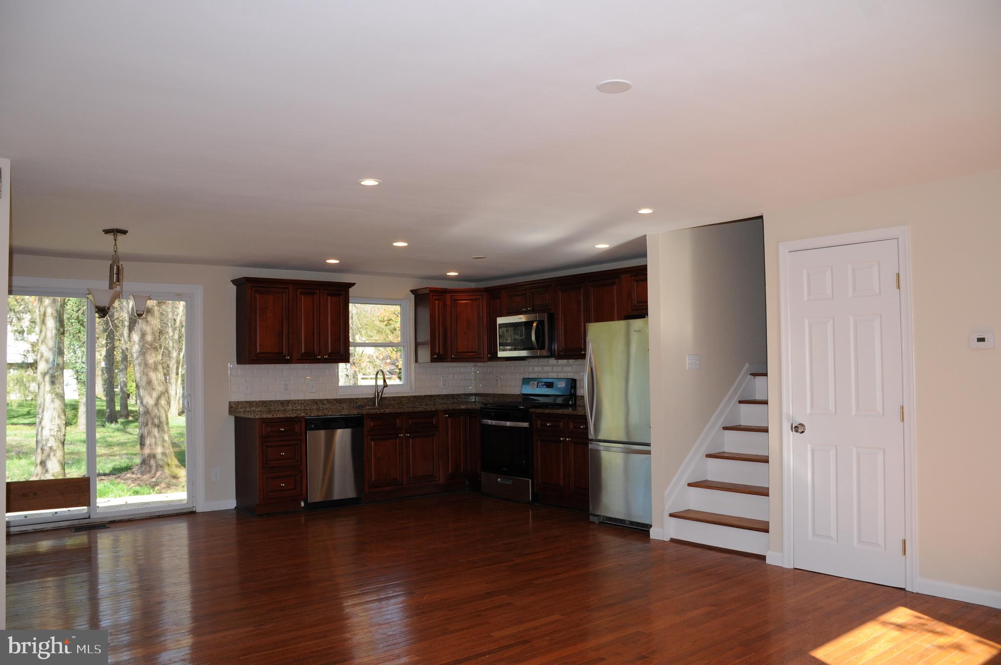 9307 Friar Road Fort Washington, MD 20744 - Photo 5 of 31 Gallery Image 5