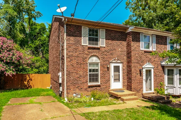 $1,350 | 406 Woodsman Court, Nashville, TN 37214