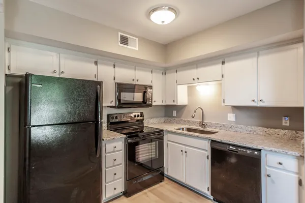 $1,350 | 406 Woodsman Court, Nashville, TN 37214