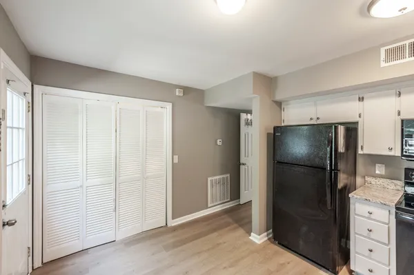 $1,350 | 406 Woodsman Court, Nashville, TN 37214