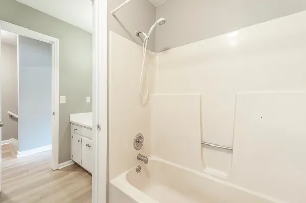 $1,350 | 406 Woodsman Court, Nashville, TN 37214