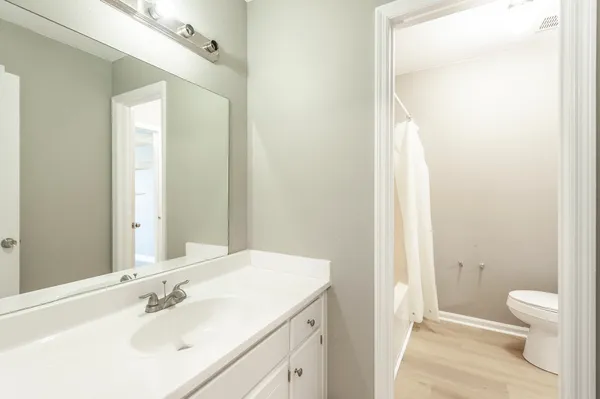 $1,350 | 406 Woodsman Court, Nashville, TN 37214