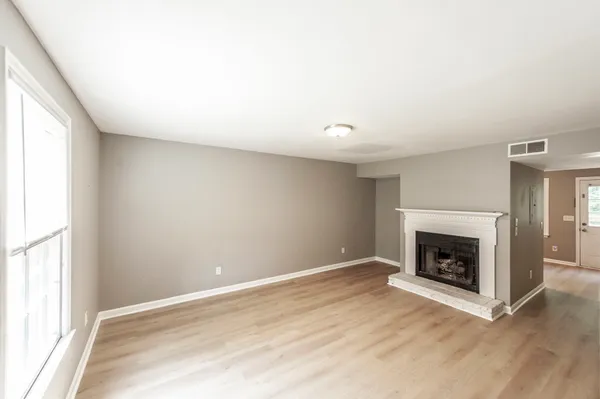 $1,350 | 406 Woodsman Court, Nashville, TN 37214