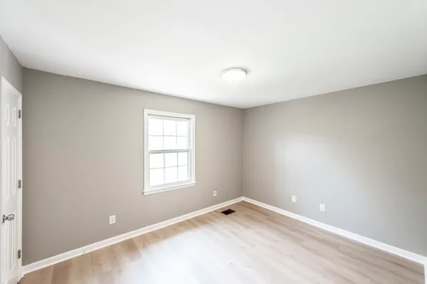 $1,350 | 406 Woodsman Court, Nashville, TN 37214