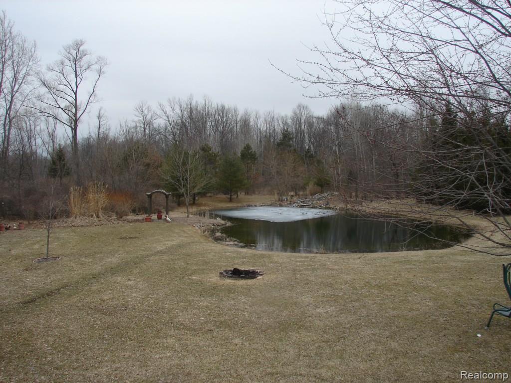 7345 Brophy Road Howell, MI 48855 - Photo 19 of 25 771.jpg