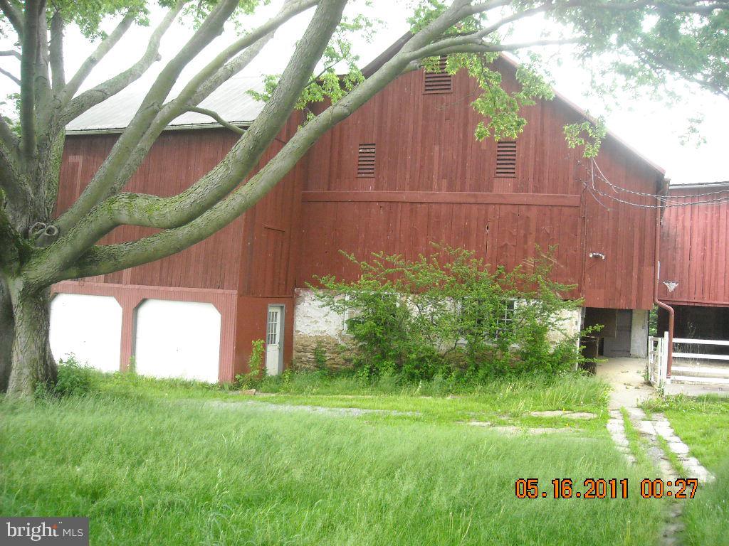 137 Seitz Road Columbia, PA 17512 - Photo 4 of 11