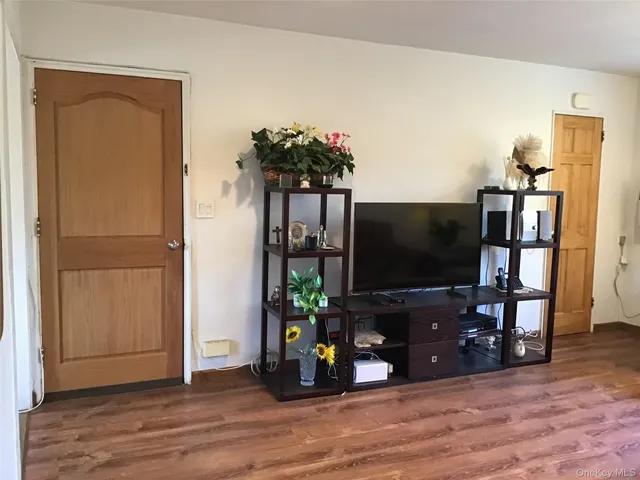 $450,000 | 58-28 251st Street, Unit 2 | Little Neck