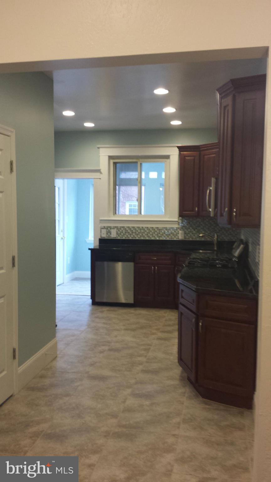 6326 Frederick Road Catonsville, MD 21228 - Photo 6 of 20 Kitchen