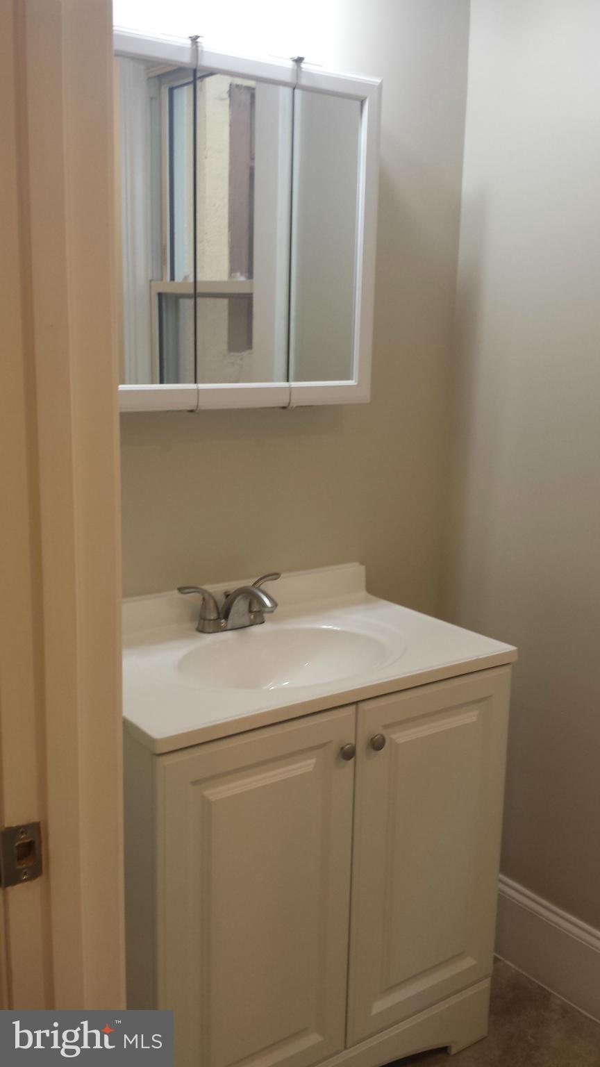 6326 Frederick Road Catonsville, MD 21228 - Photo 9 of 20 Half Bath