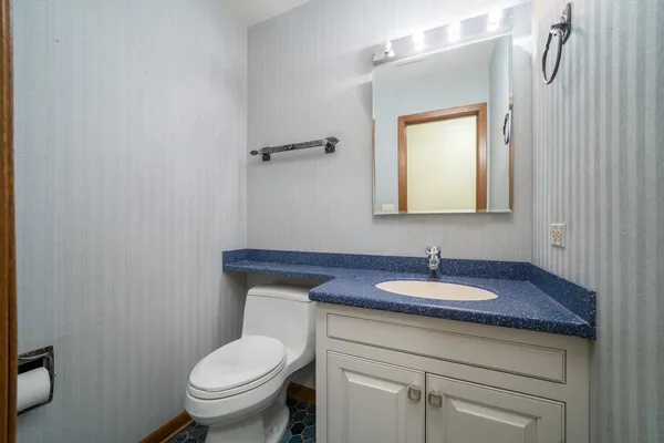 $625,000 | 9 Buckingham Drive, Sugar Grove, IL 60554