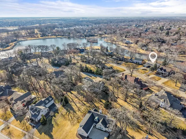 $625,000 | 9 Buckingham Drive, Sugar Grove, IL 60554