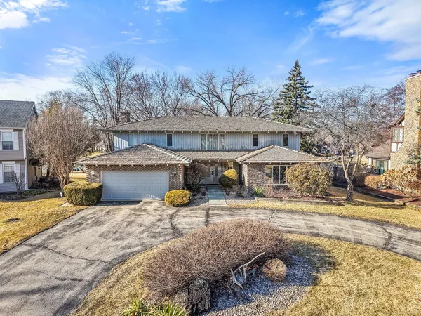 $625,000 | 9 Buckingham Drive, Sugar Grove, IL 60554