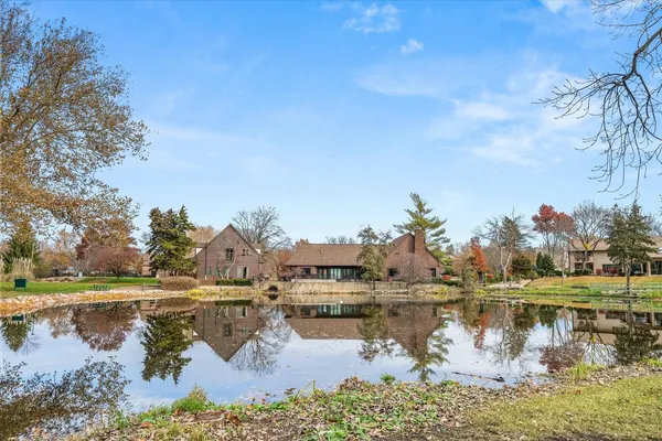 $625,000 | 9 Buckingham Drive, Sugar Grove, IL 60554