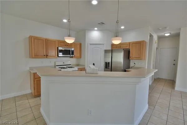 $1,800 | 6555 Bucking Horse Lane, Unit 103, Henderson, NV 89011