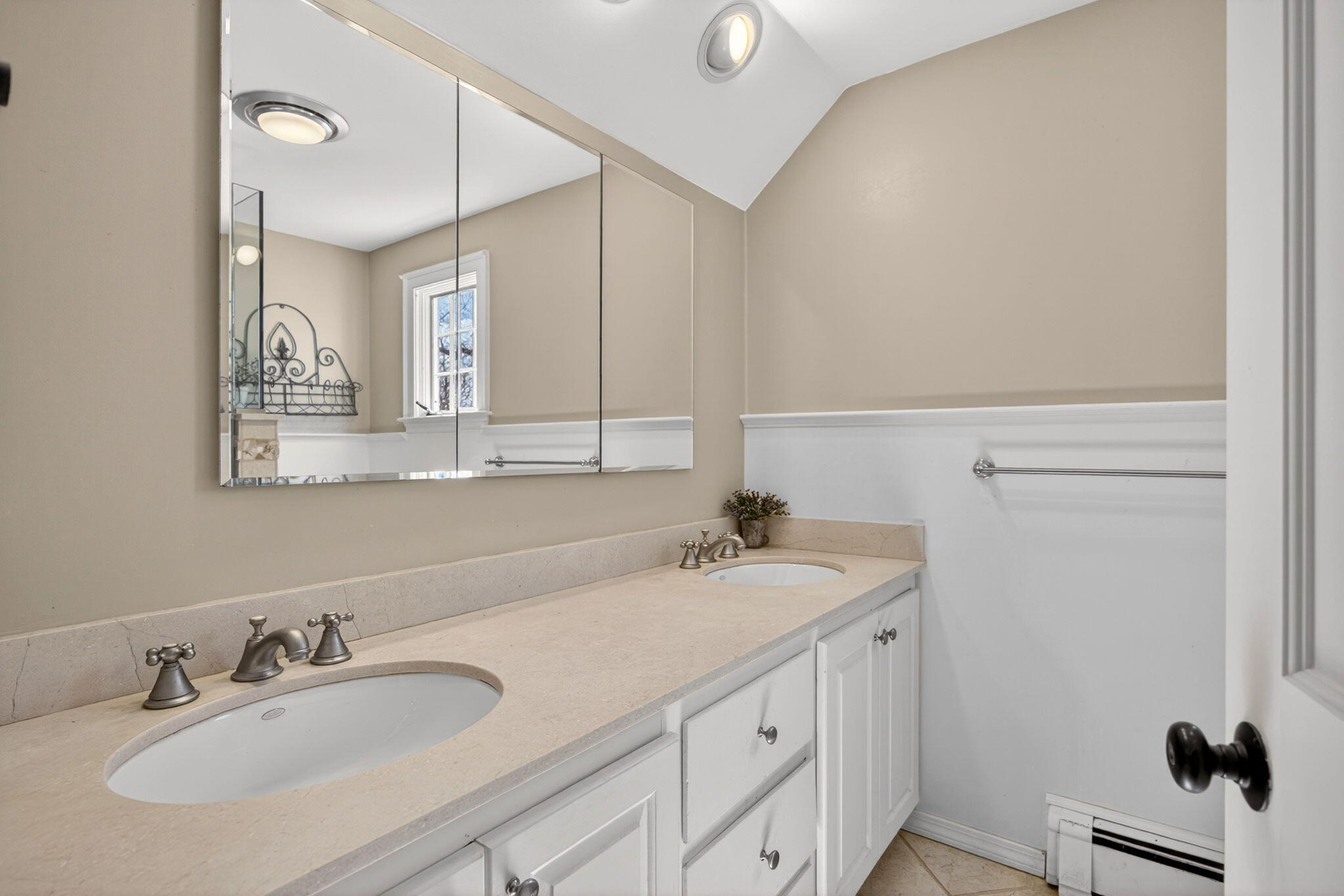 23 Antioch Road Falmouth, MA 02540 - Photo 46 of 69 Shared Bath